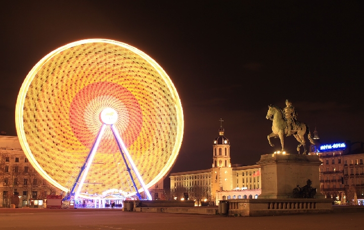 Natale a ... LIONE Image